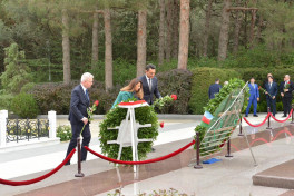 Polish parliamentary delegation pays tribute to Heydar Aliyev and Azerbaijan’s martyrs