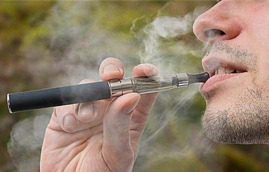 Azerbaijan imposes fines for smoking electronic cigarettes in streets and public places from today