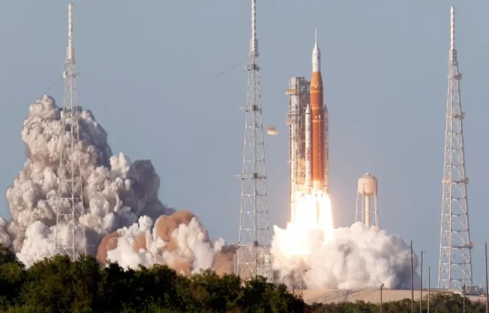 Nasa’s Artemis II takes off heading on historic Moon mission-LIVE 