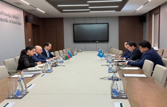 Samir Sharifov meets with Kazakhstan’s Deputy Foreign Minister Alibek Bakayev