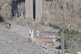 Footage of bridge connecting Karaj and Tehran bombed by Israel and US