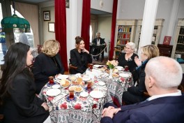 First Lady Mehriban Aliyeva visited Museum of Azerbaijani Culture named after Mirza Fatali Akhundzade in Tbilisi - PHOTO 