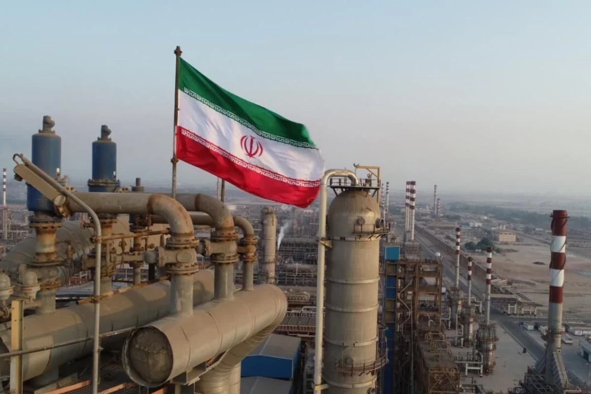 Iran says oil exports continue normally despite tensions