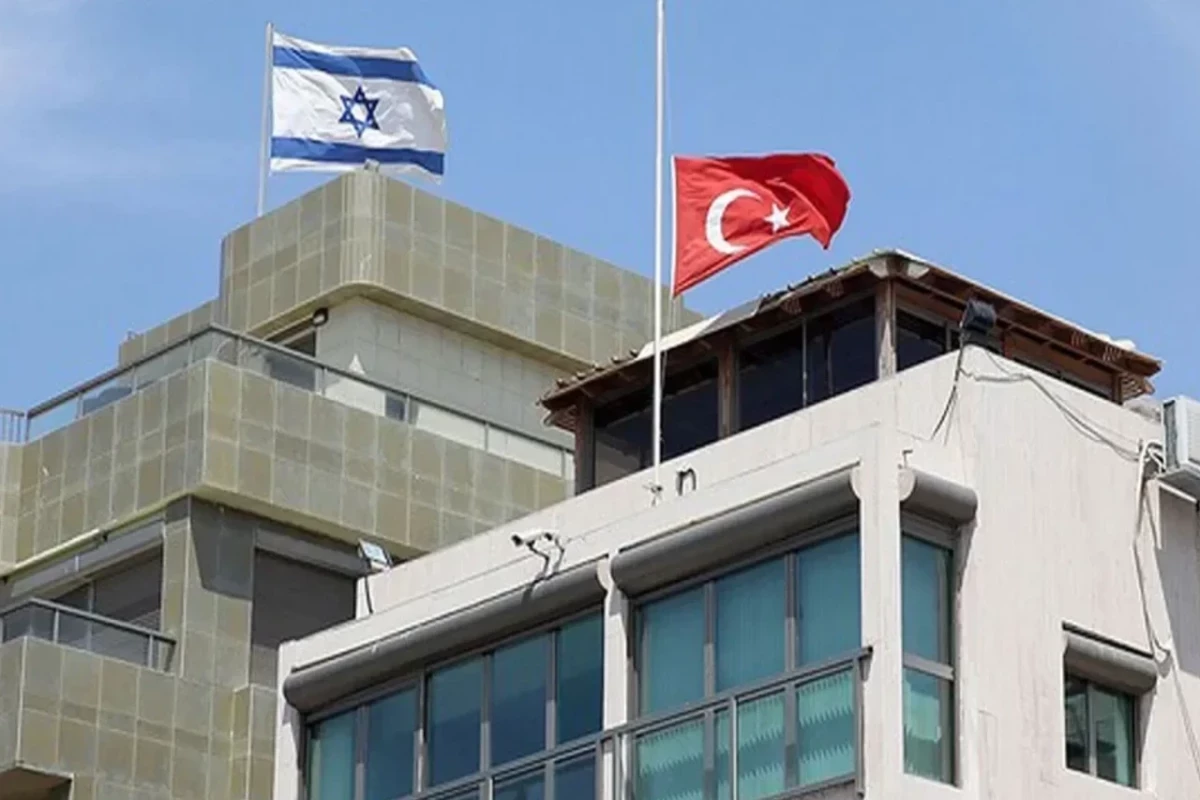 Two police officers injured, one attacker killed in shooting outside Israeli Consulate in Istanbul -UPDATED-1 