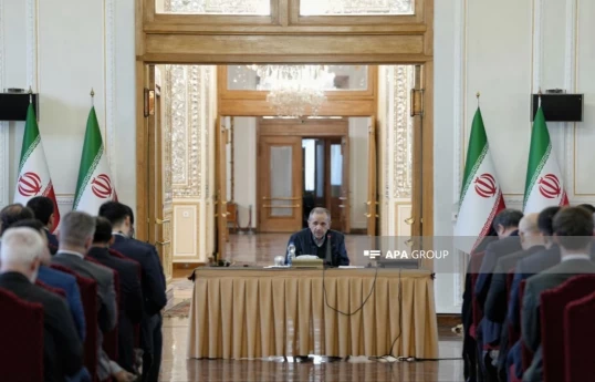 Iranian Deputy Foreign Minister Majid Takht-Ravanchi