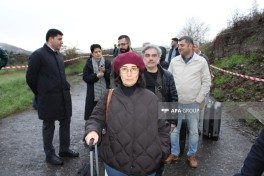 Armenian civil society representatives arrive in Azerbaijan - PHOTO 