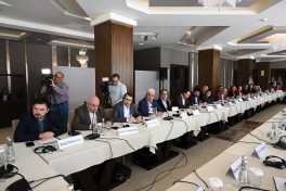 Hikmat Hajiyev meets Azerbaijani and Armenian representatives in Gabala within “Peace Bridge” initiative-PHOTO -VIDEO 