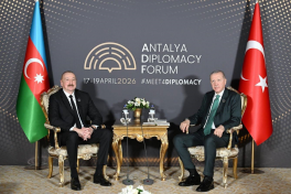 Azerbaijani President Ilham Aliyev met with Turkish President Recep Tayyip Erdoğan in Antalya-UPDATED 