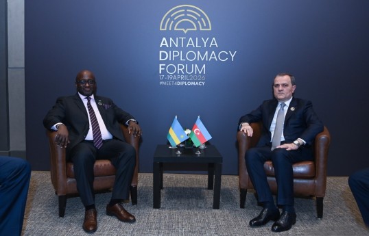 Olivier Jean Patrick Nduhungirehe, Minister of Foreign Affairs and International Cooperation of the Republic of Rwanda and Jeyhun Bayramov, Azerbaijani Foreign Minister