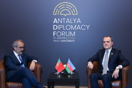 Azerbaijani FM meets with his Portuguese counterpart