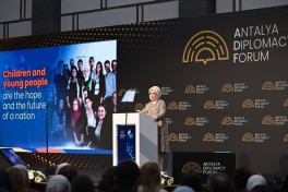 Azerbaijan’s First Lady Mehriban Aliyeva attended panel session on “United for Peace in Palestine: Confronting Scholasticide, Protecting Future” in Antalya - PHOTO 