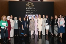 Azerbaijan’s First Lady Mehriban Aliyeva attended panel session on “United for Peace in Palestine: Confronting Scholasticide, Protecting Future” in Antalya - PHOTO 