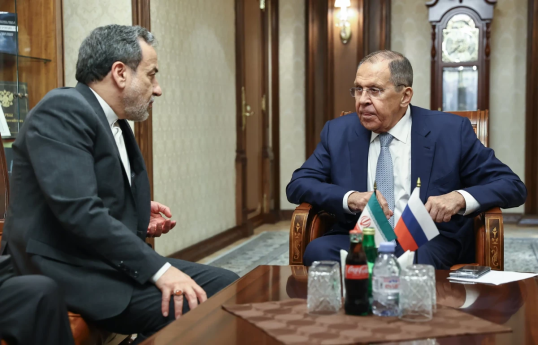 Russian, Iranian foreign ministers hold phone call