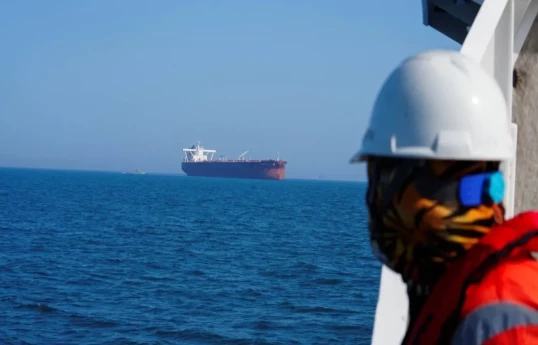 Iranian tanker breaks US blockade, enters territorial waters