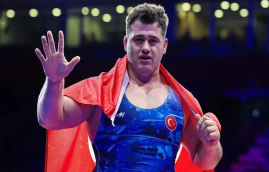 Turkish wrestler Rıza Kayaalp becomes European champion for the 13th time