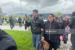Azerbaijan relocates former IDPs to Aghdam city, families receive house keys -PHOTO -UPDATED - 1 