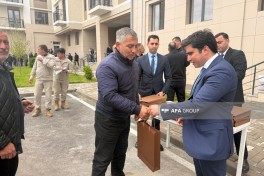 Azerbaijan relocates former IDPs to Aghdam city, families receive house keys -PHOTO -UPDATED - 1 