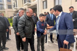 Azerbaijan relocates former IDPs to Aghdam city, families receive house keys -PHOTO -UPDATED - 1 