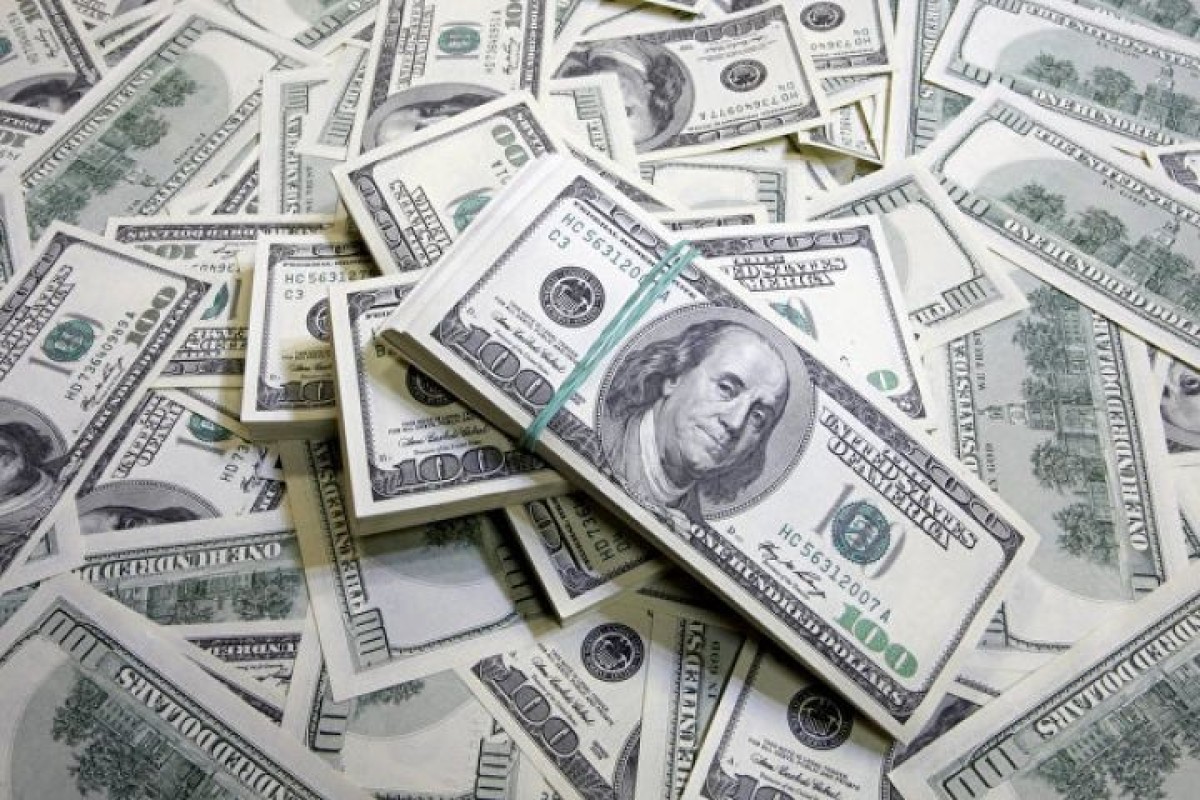 US halts dollar shipments to Iraq, freezes security ties over militias: Report