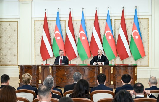 Latvian President Edgars Rinkēvičs and Azerbaijani President Ilham Aliyev