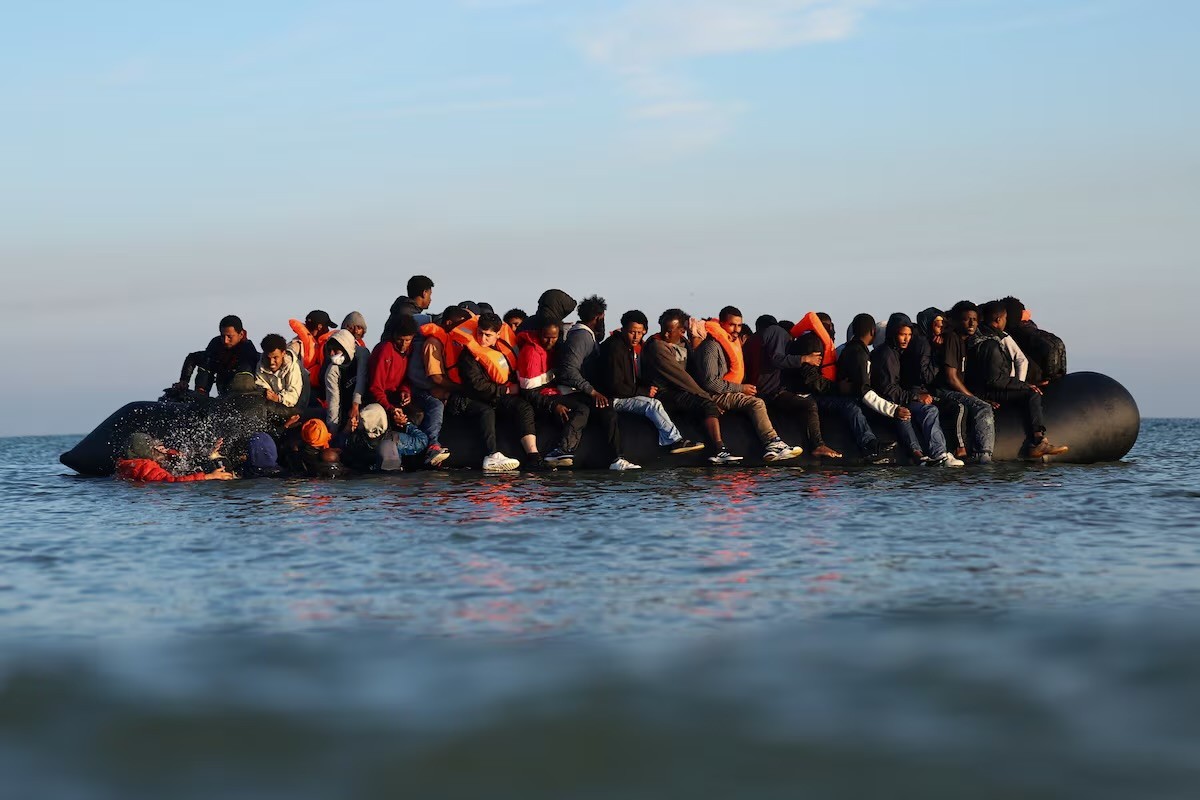 UK to pay France up to $892 million in deal to reduce migrant crossings