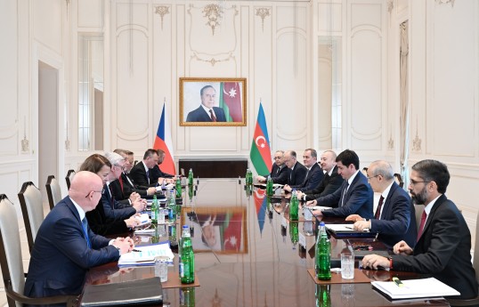 President Ilham Aliyev held expanded meeting with Czech PM in Gabala -UPDATED 