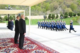 Official welcoming ceremony held for Czech PM Andrej Babiš in Gabala