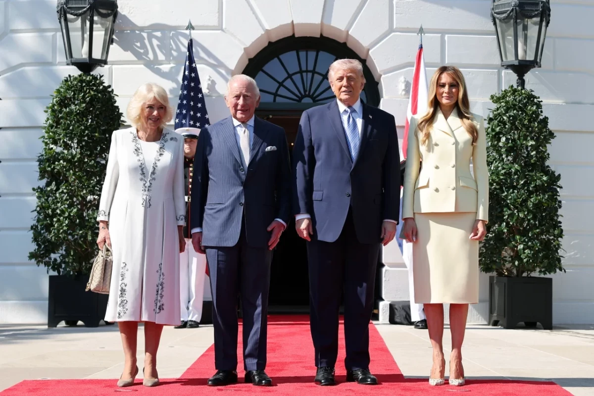 US President greets King Charles at White House