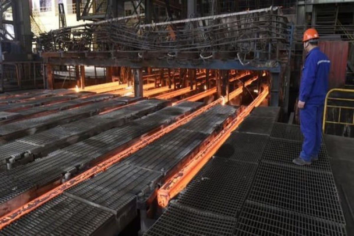 Iran bans steel exports