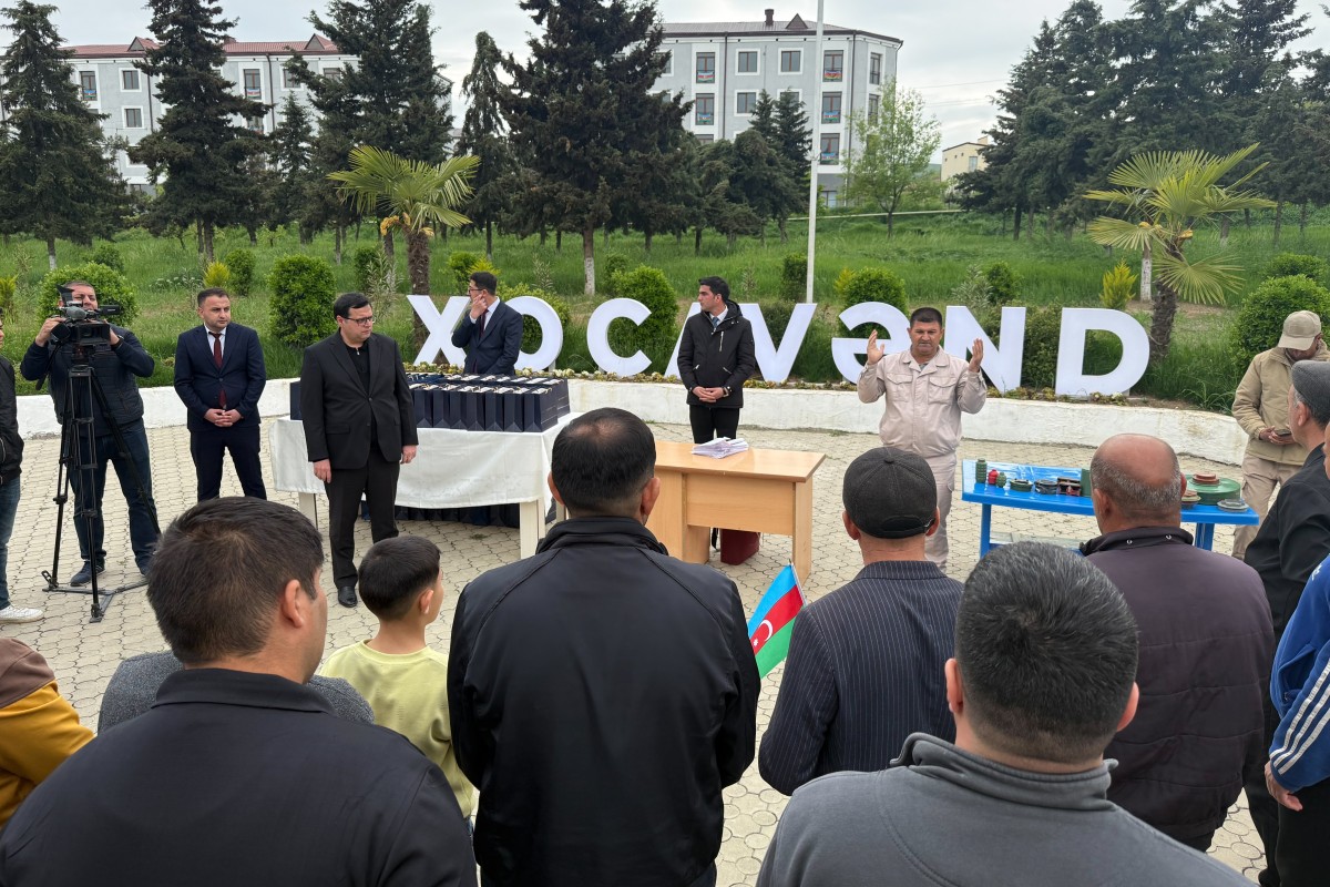 Azerbaijan relocates former IDPS to Khojavend city and Khanoba village, families receive house keys - UPDATED  -PHOTO 