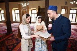 Leyla Aliyeva and Arzu Aliyeva visit Sheki Khan’s Mosque Complex