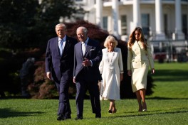 Trump greets King Charles on 'beautiful British day' at White House