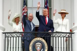 Trump greets King Charles on 'beautiful British day' at White House