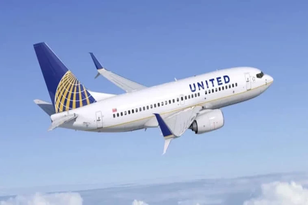 United Airlines flight reports midair drone scare near Southern California airport