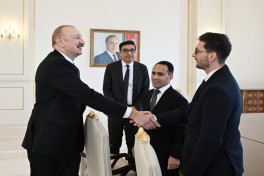 President Ilham Aliyev received wrestlers who won European Championships in team standings-UPDATED 