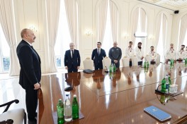 President Ilham Aliyev received wrestlers who won European Championships in team standings-UPDATED 