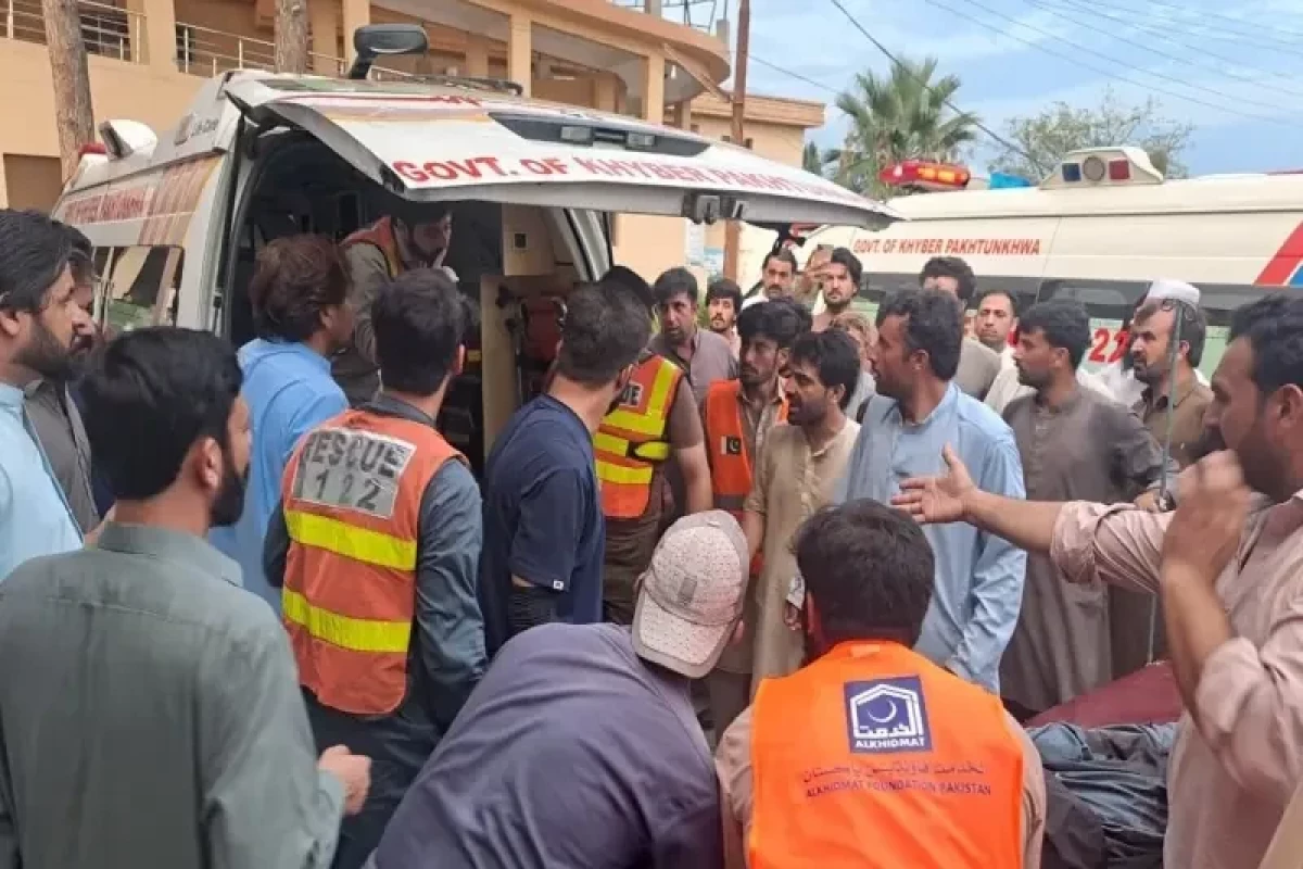 Death toll from terror attack in northwest Pakistan rises to 14