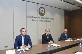 Estonian ambassador presents copy of credentials to Azerbaijan FM