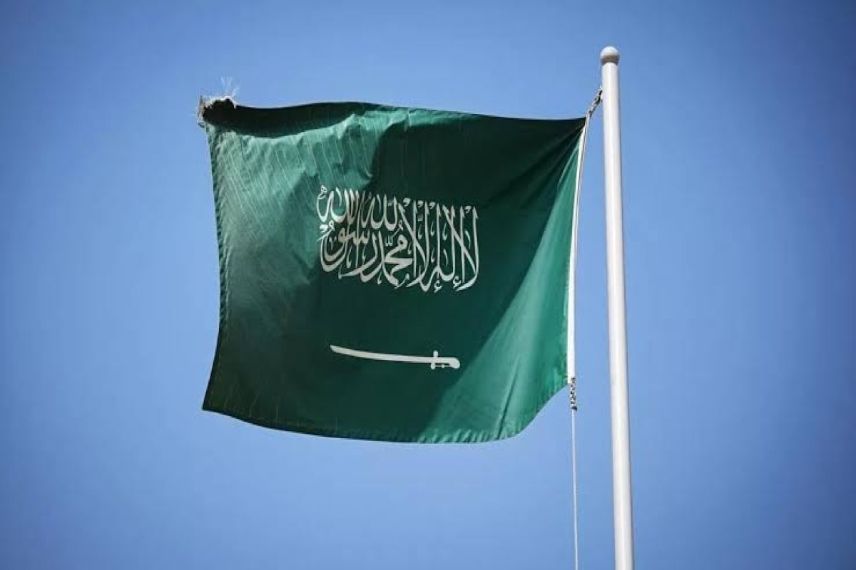 Saudi Arabia tries diplomacy to stop Houthi attacks escalating