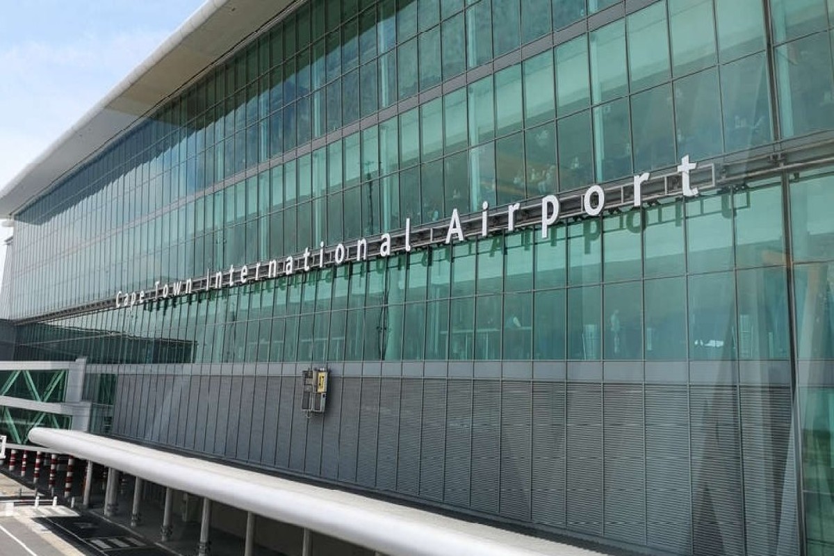 Plane tyre bursts on landing at Cape Town airport, disrupting flights