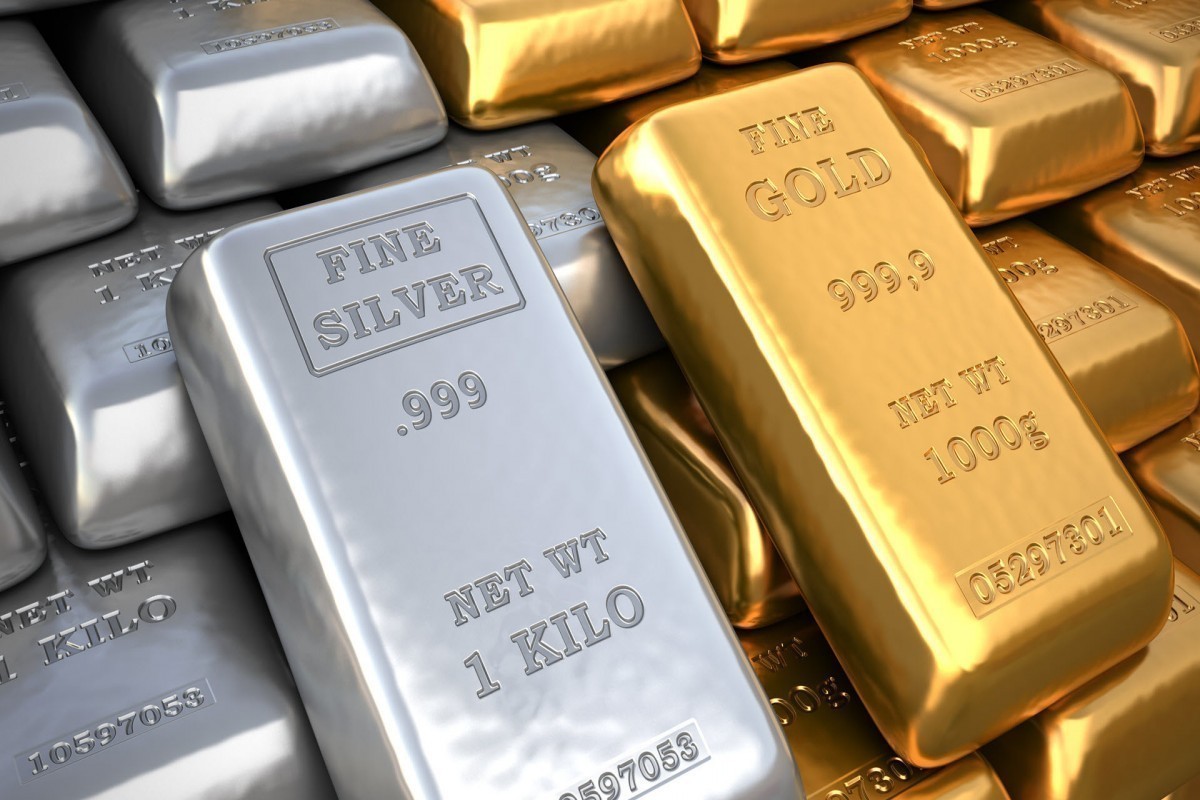 Gold price approaches $4,400 on commodity markets