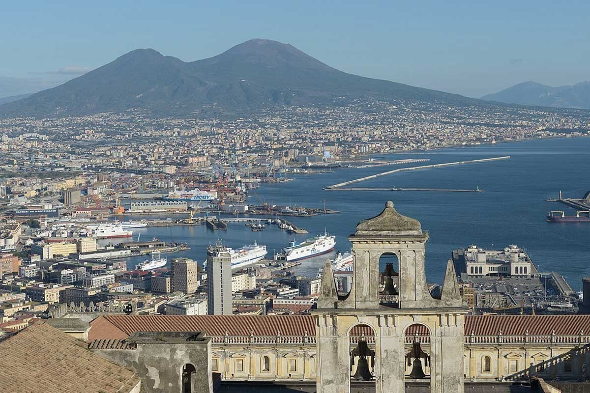 More than 200 people evacuated from Lake Garda