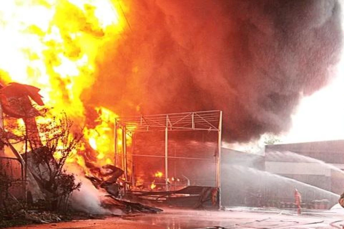 Explosion at military plant in Bulgaria prompts evacuation of around 300 people - <span class="red_color">VIDEO