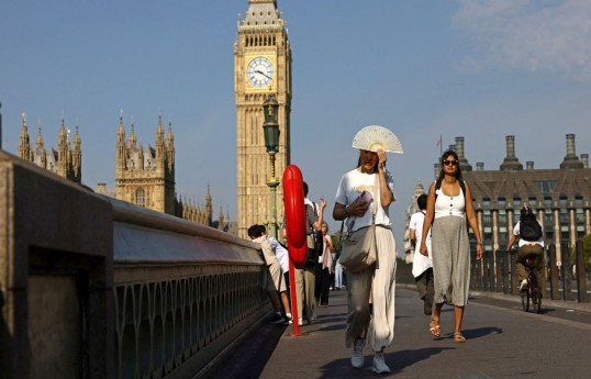 UK breaks 30-year record for days above 30C