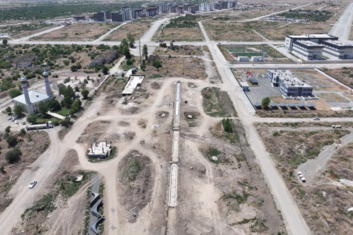 Construction of Central Park continues in Aghdam