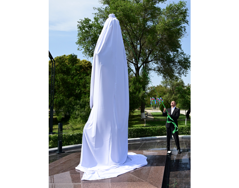 Monument to architect Ajami Nakhchivani unveiled at “Ajami Seyrangahi” recreation complex in Nakhchivan