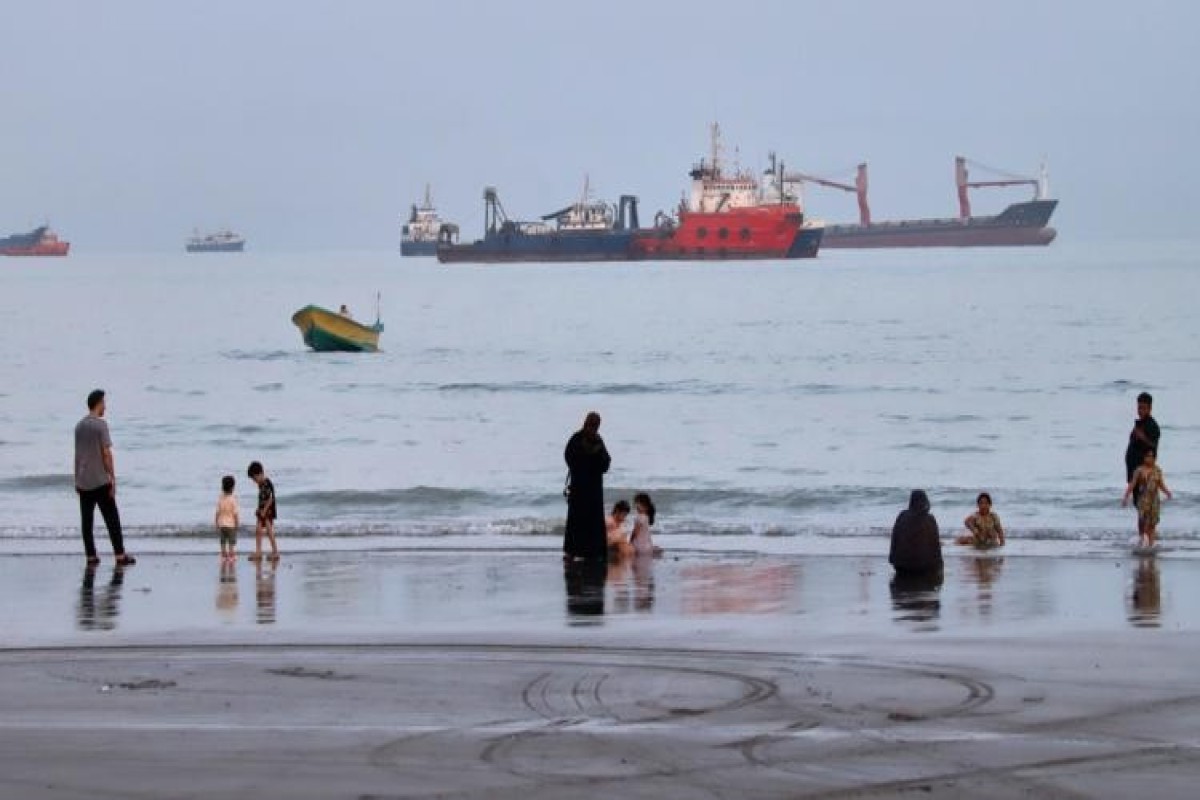 Nine killed in SE Bangladesh ship-breaking gas leak