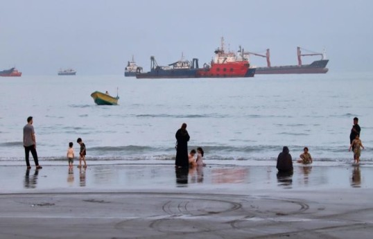 Nine killed in SE Bangladesh ship-breaking gas leak