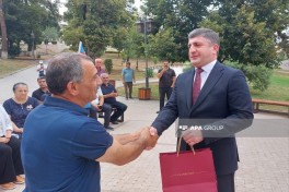 Another resettlement convoy arrives in Khankendi, keys presented - PHOTO  - UPDATED-1 