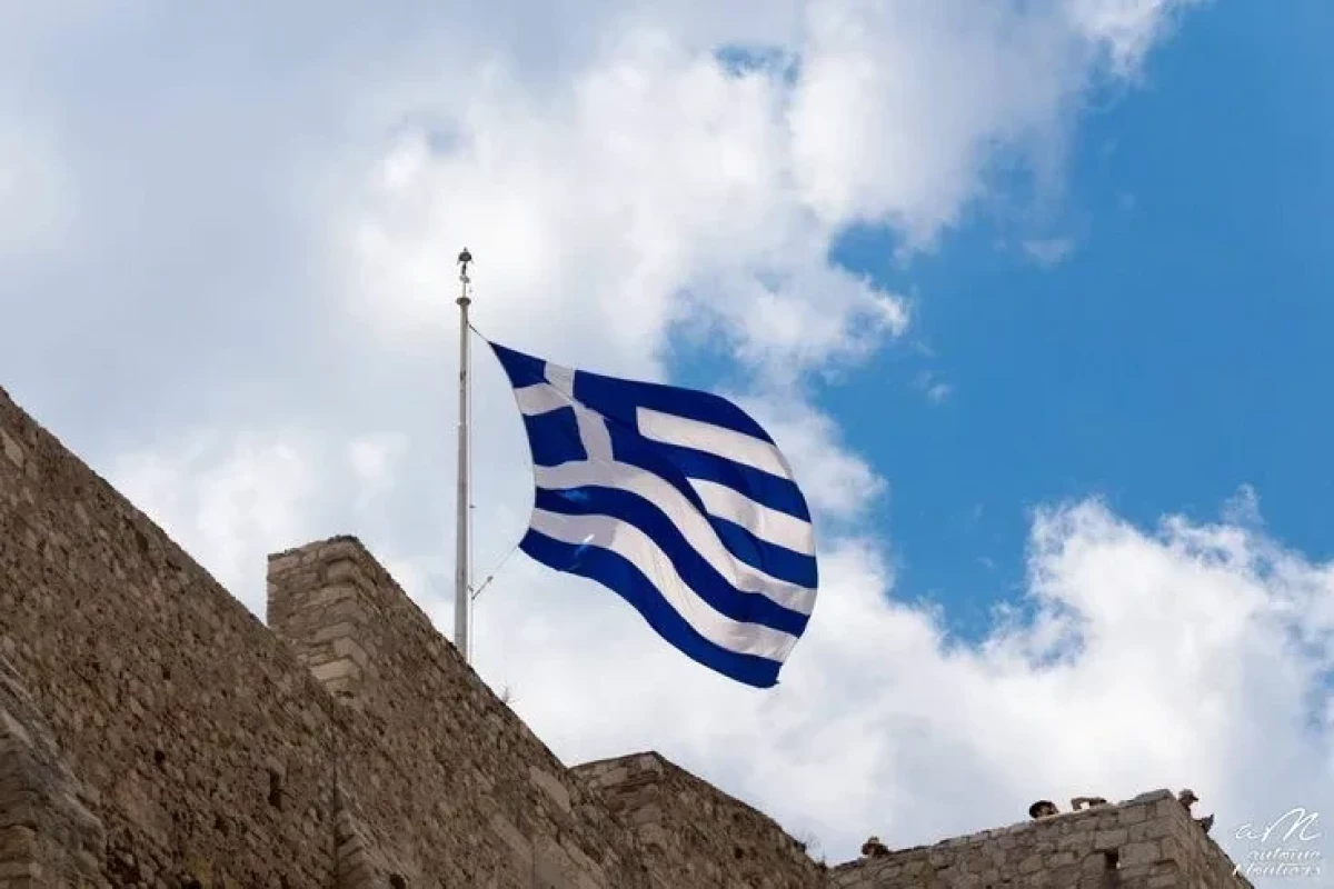 Greece plans early repayment of €13 billion in debt by year-end